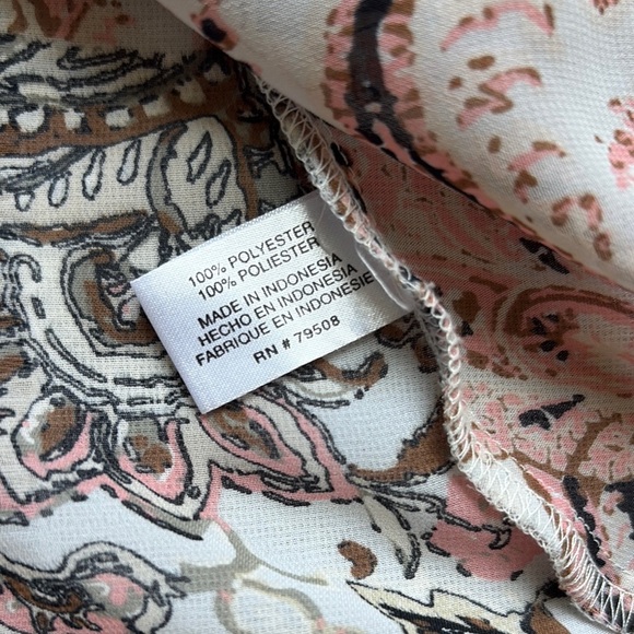 Belissimo Pastel Ruffled Button Down Blouse - Picture 8 of 12